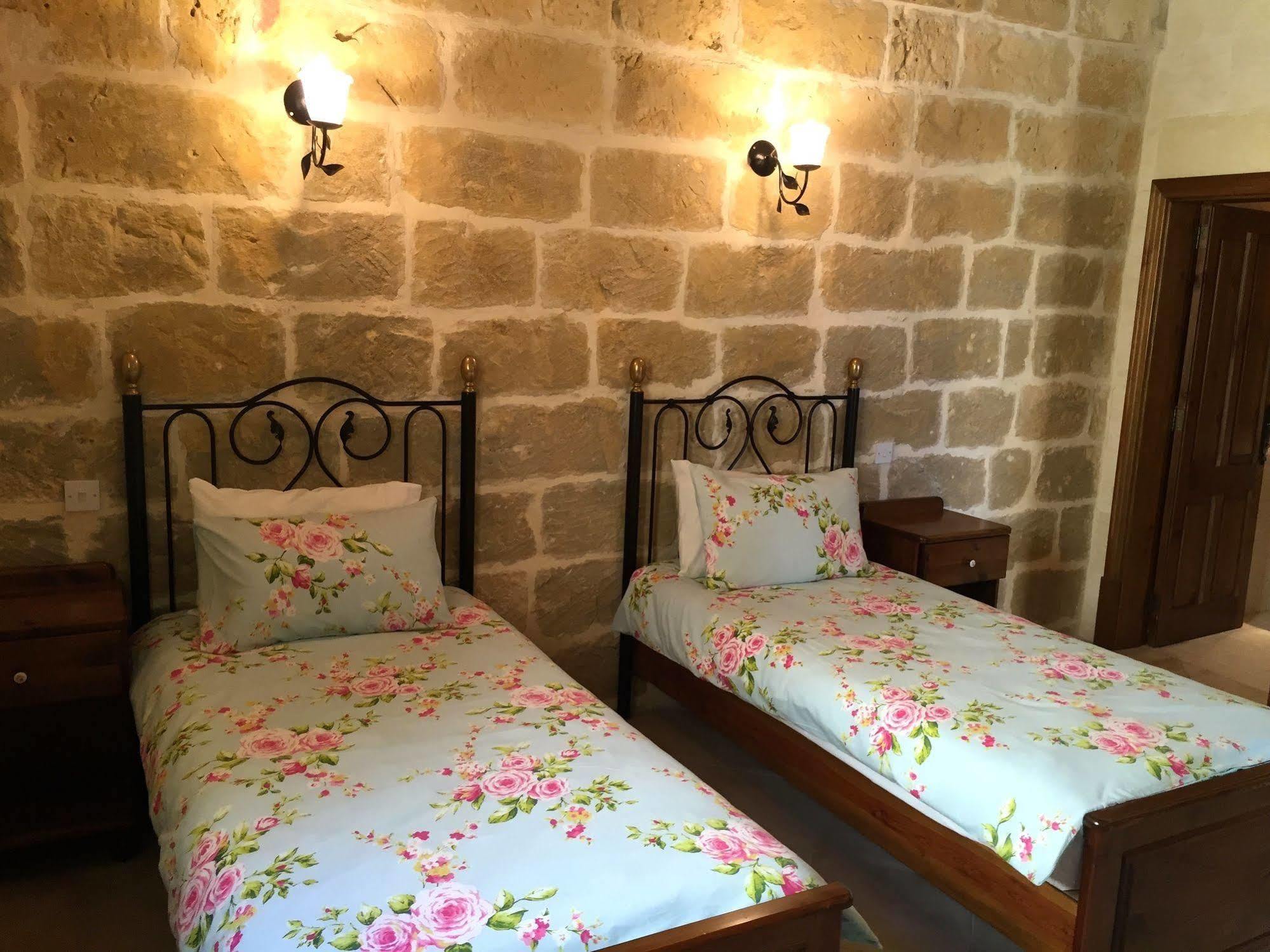 Ellie Boo Bed & Breakfast Victoria Kültér fotó